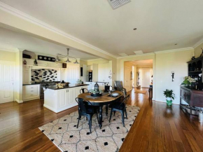 Cosy Country Cottage, Neerim